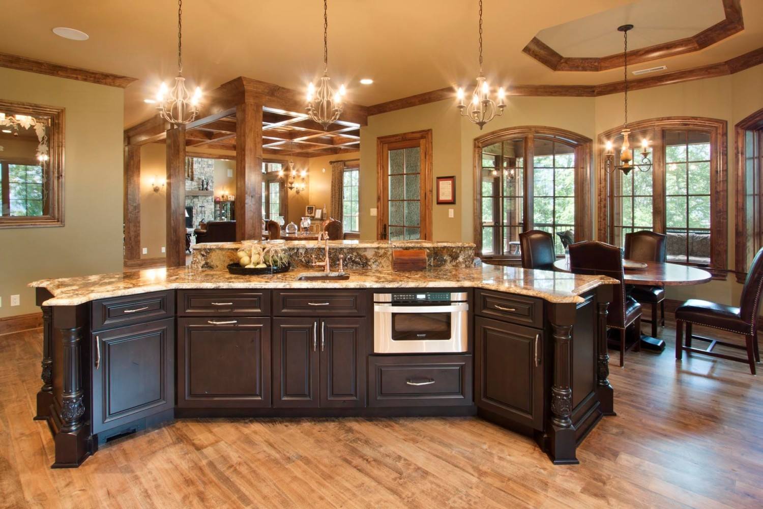 Open-Plan Kitchen and Dining